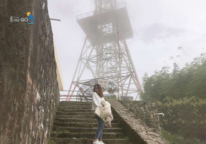 View săn mây ở tháp Truyền hình