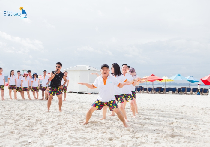 Kinh nghiệm du lịch đảo Ngọc Vừng - Teambuilding trên bãi biển