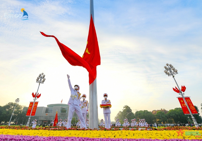 Thượng cờ tại Quảng Trường Ba Đình
