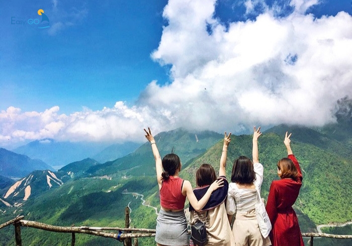 Tour du xuân đầu năm