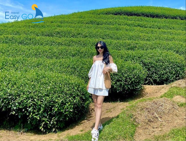 Trang phục năng động vừa trẻ trung, vừa dễ dàng đi lại