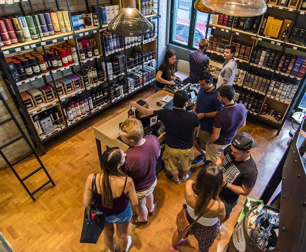 thu mua rượu ngoại