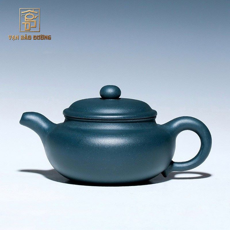 Phần nắp ấm như cánh cửa ra vào của ấm tử sa