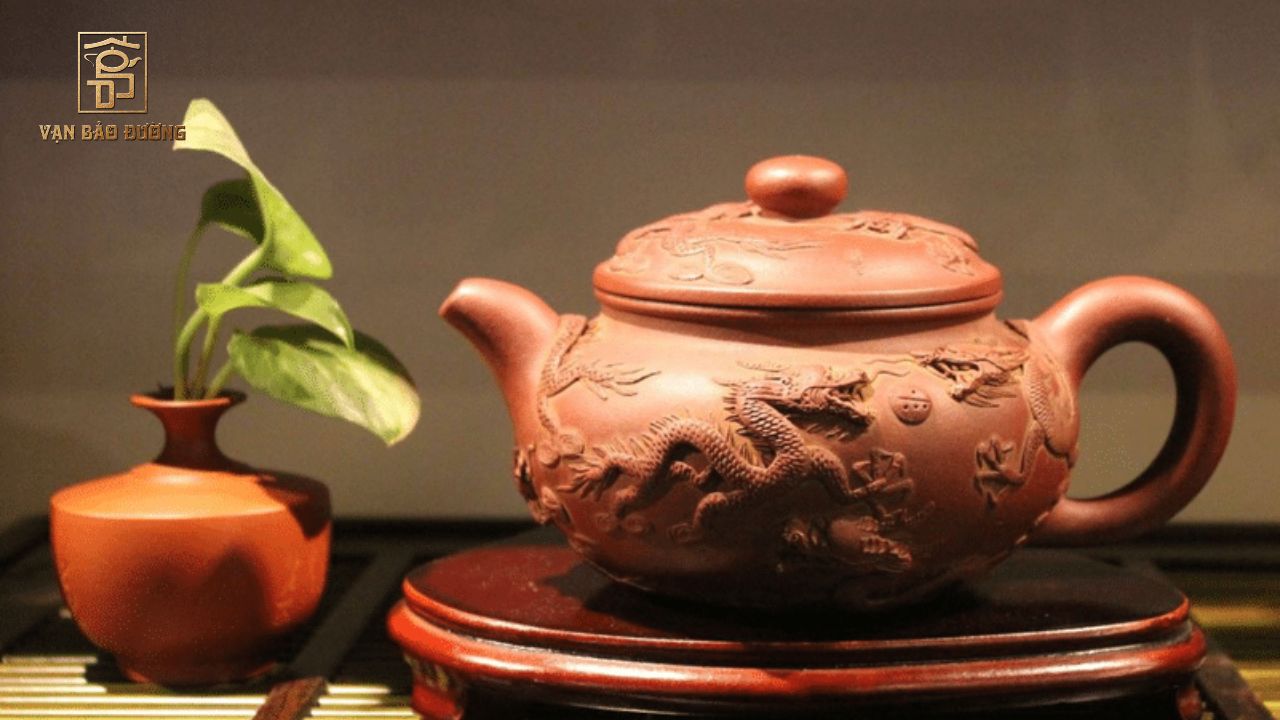 Ấm tử sa có nguồn gốc từ vùng Nghi Hưng của Trung Quốc.