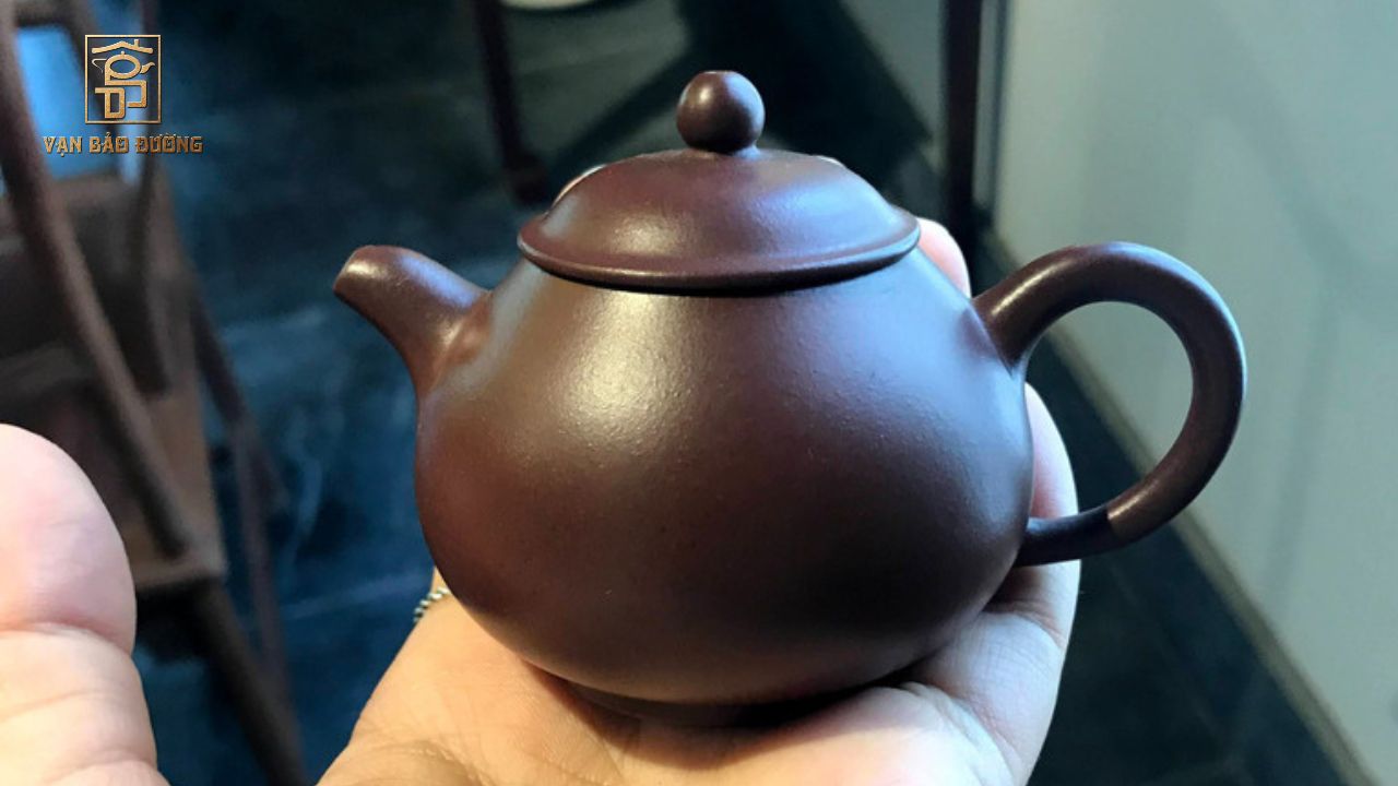 Ấm sau khi định hình xong và phơi khô chờ nung