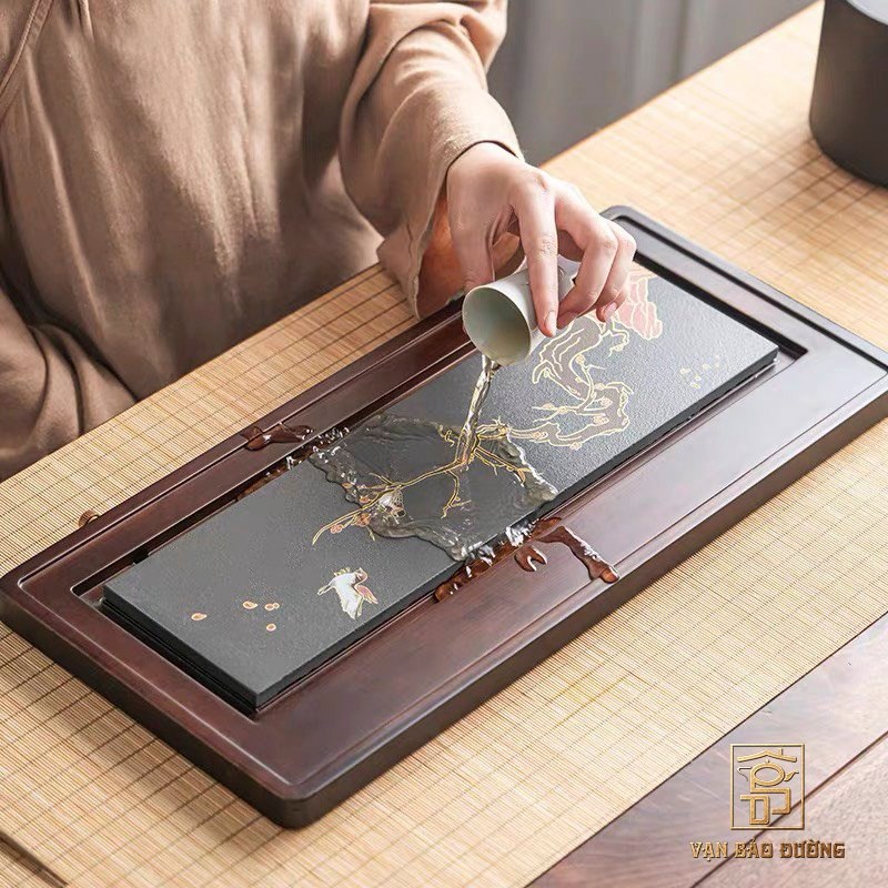 KHAY TRÀ GẮN ĐÁ