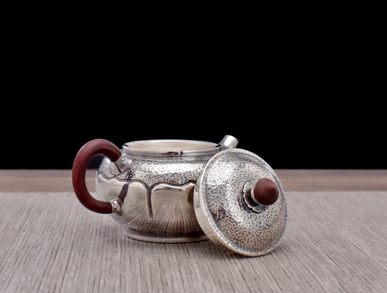 ẤM BẠC  PHA TRÀ 999 HỌA TIẾT HOA SEN