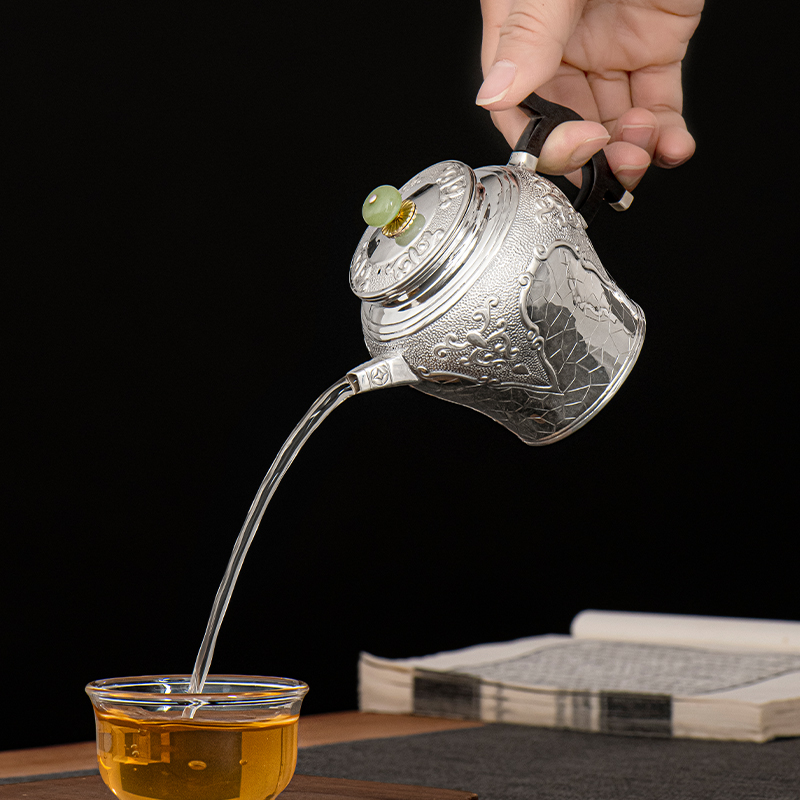 ẤM BẠC BĂNG RẠN PHÚ QUÝ