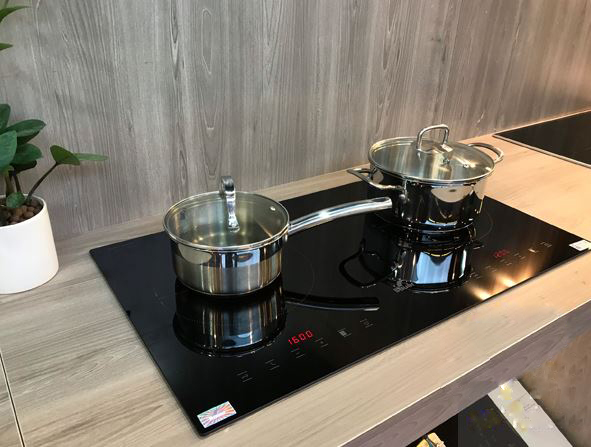 BẾP TỪ BAUER BE 32SS