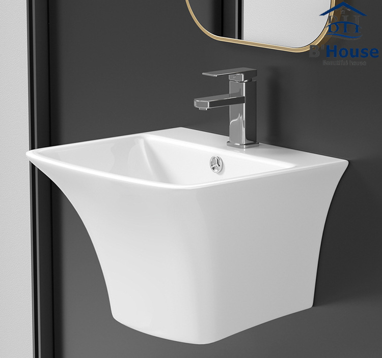 Chậu rửa mặt treo tường CL04