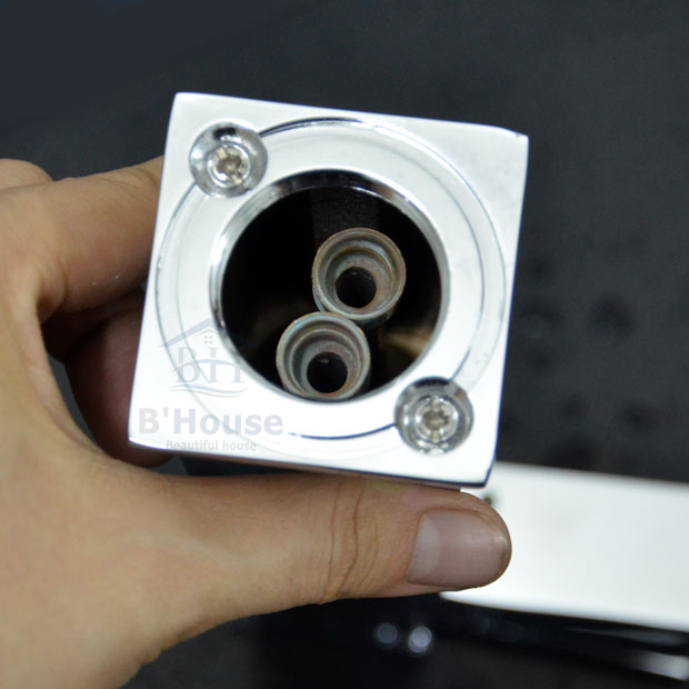 Vòi rửa mặt lavabo V 3017B