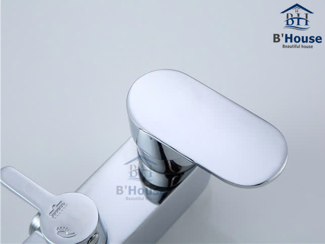 Sen cây tắm đứng Sc 102