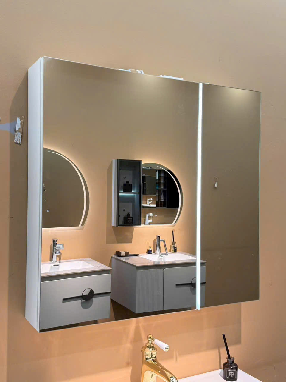 Bộ Tủ Gương Phòng Tắm, Tủ Lavabo Đẹp, Tủ Lavabo Phòng Tắm CR 420