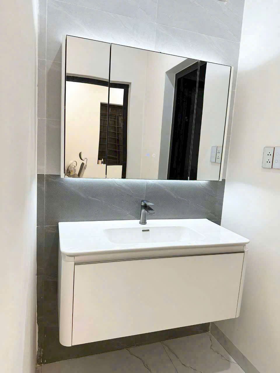 Bộ Tủ Gương Phòng Tắm, Tủ Lavabo Đẹp, Tủ Lavabo Phòng Tắm 248