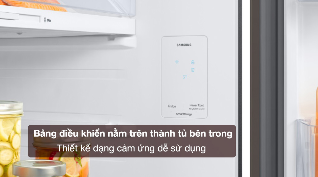 Bảng điều khiển dễ sử dụng của Tủ lạnh Samsung Inverter 406 lít Bespoke RT42CB6784C3SV