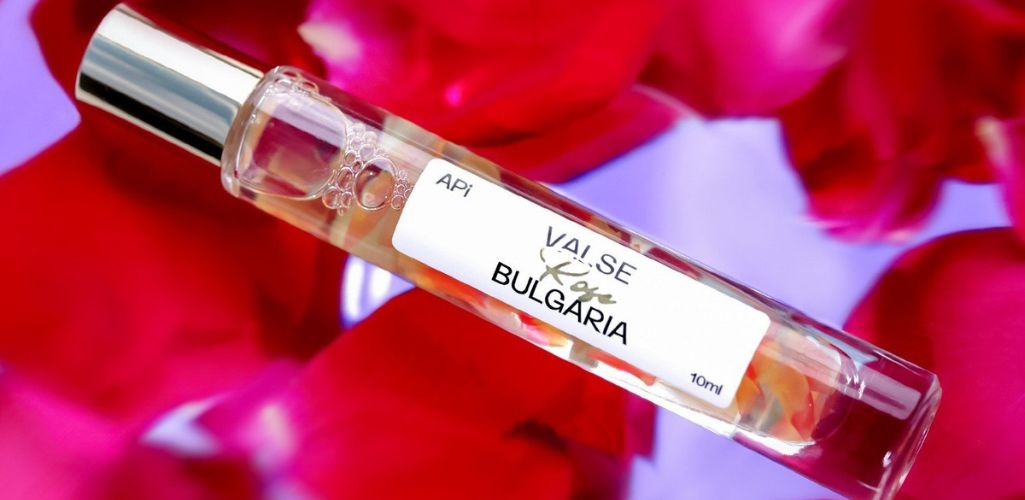 Subject used perfume for armpits