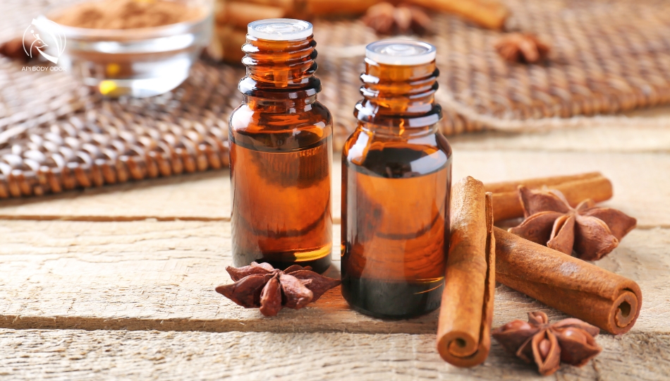 Trị hôi nách bằng tinh dầu quế