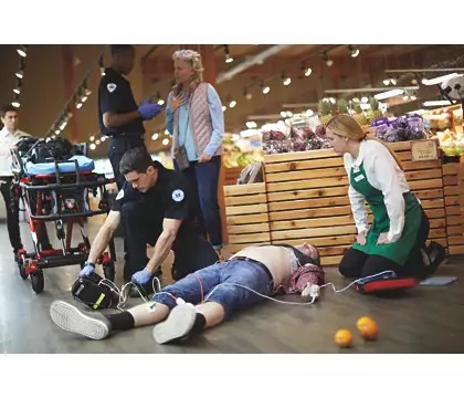 Máy khử rung tim ngoài lồng ngực tự động (máy AED) HEARTSTART PHILIPS