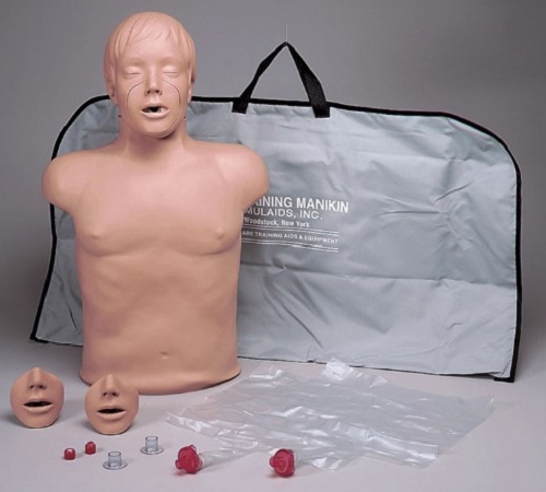 Mô hình thực tập hồi sức tim phổi CPR Với Bảng Điều Khiển Điện Tử Và Túi Đựng Nasco
