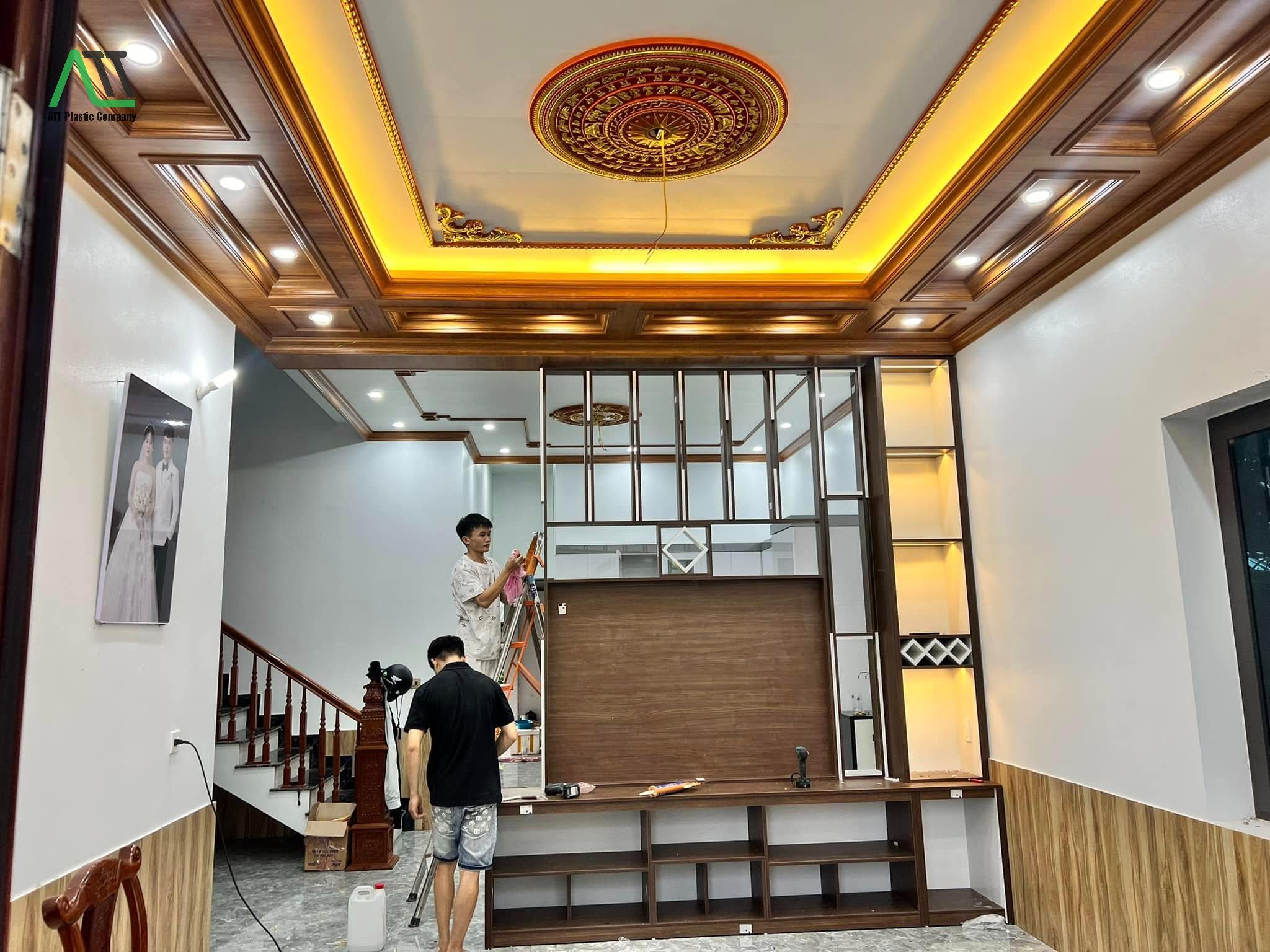 mẫu phòng khách ốp nhựa nano đẹp
