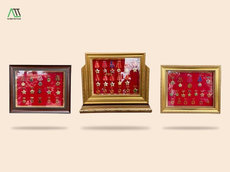 các loại khung tranh treo tường