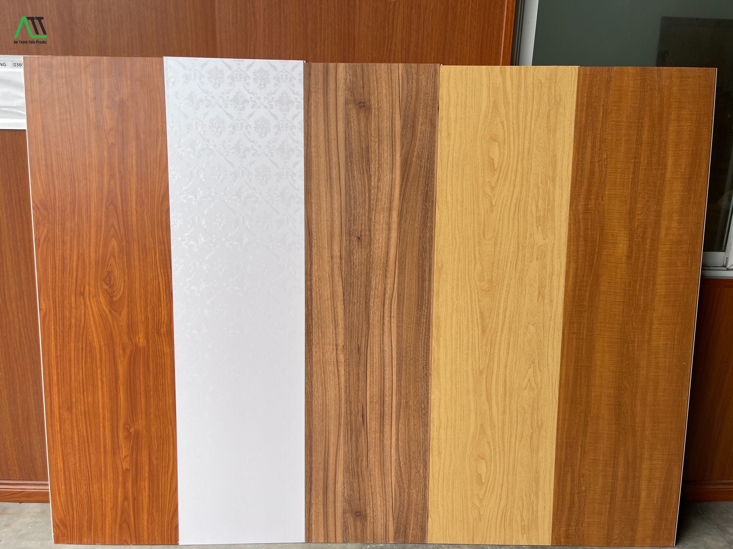 Các loại tấm nhựa ốp tường nano