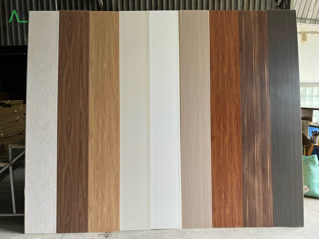 cách ốp tường bằng tấm nhựa nano