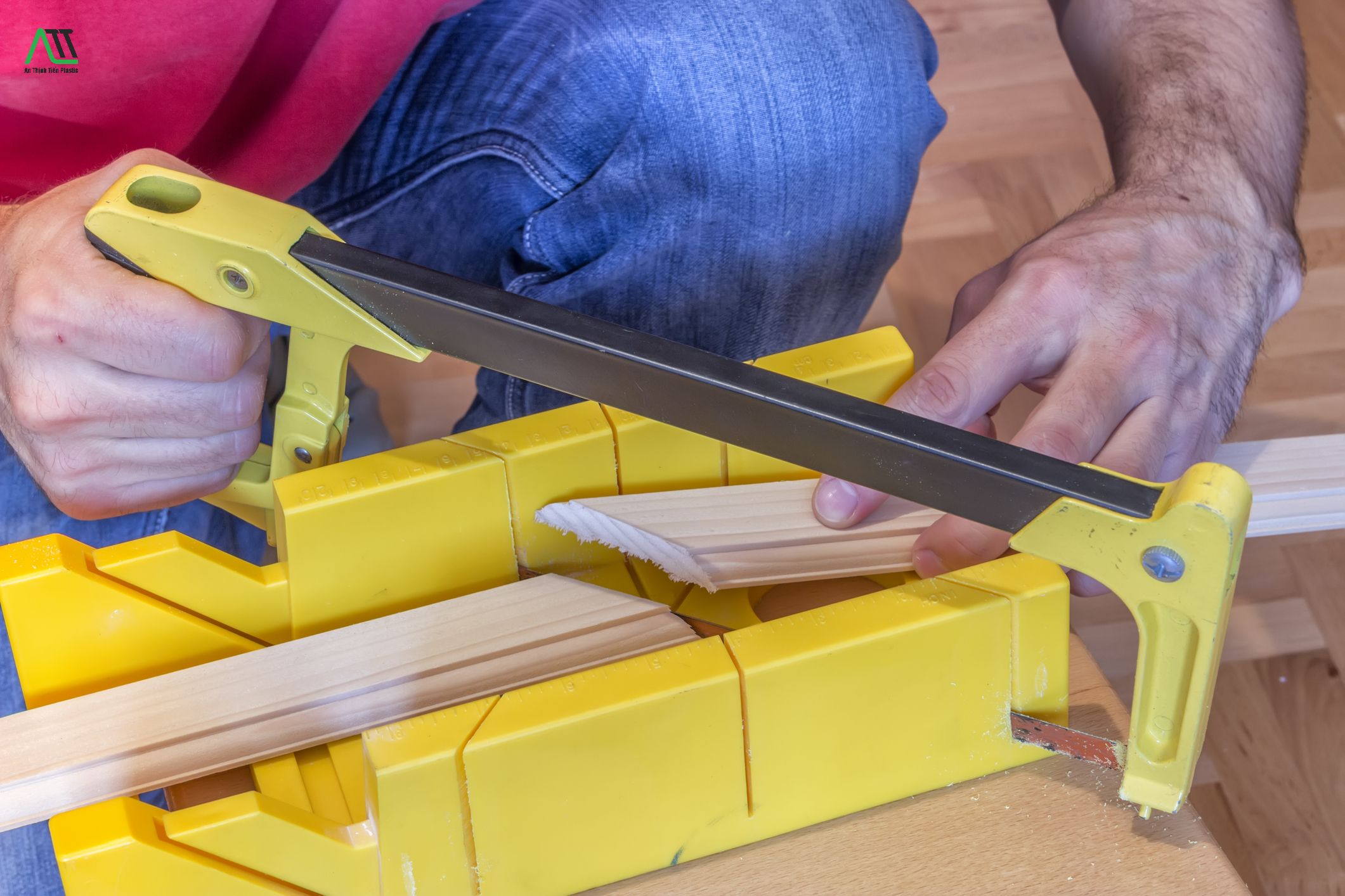 Những lưu ý khi thi công phào chỉ