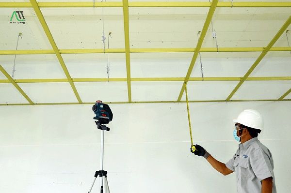 khoảng cách khung xương