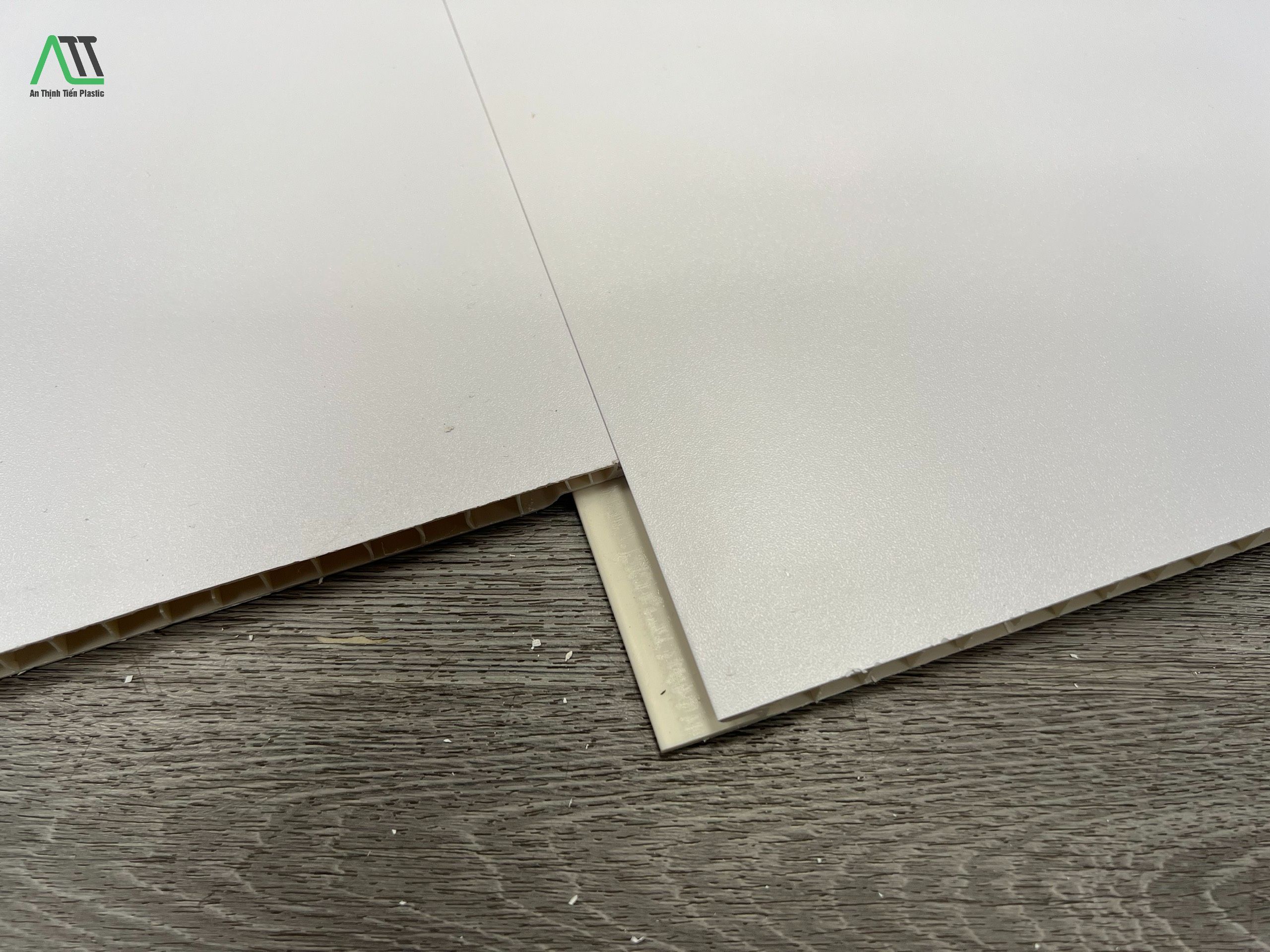 kích thước tấm nhựa ốp tường pvc