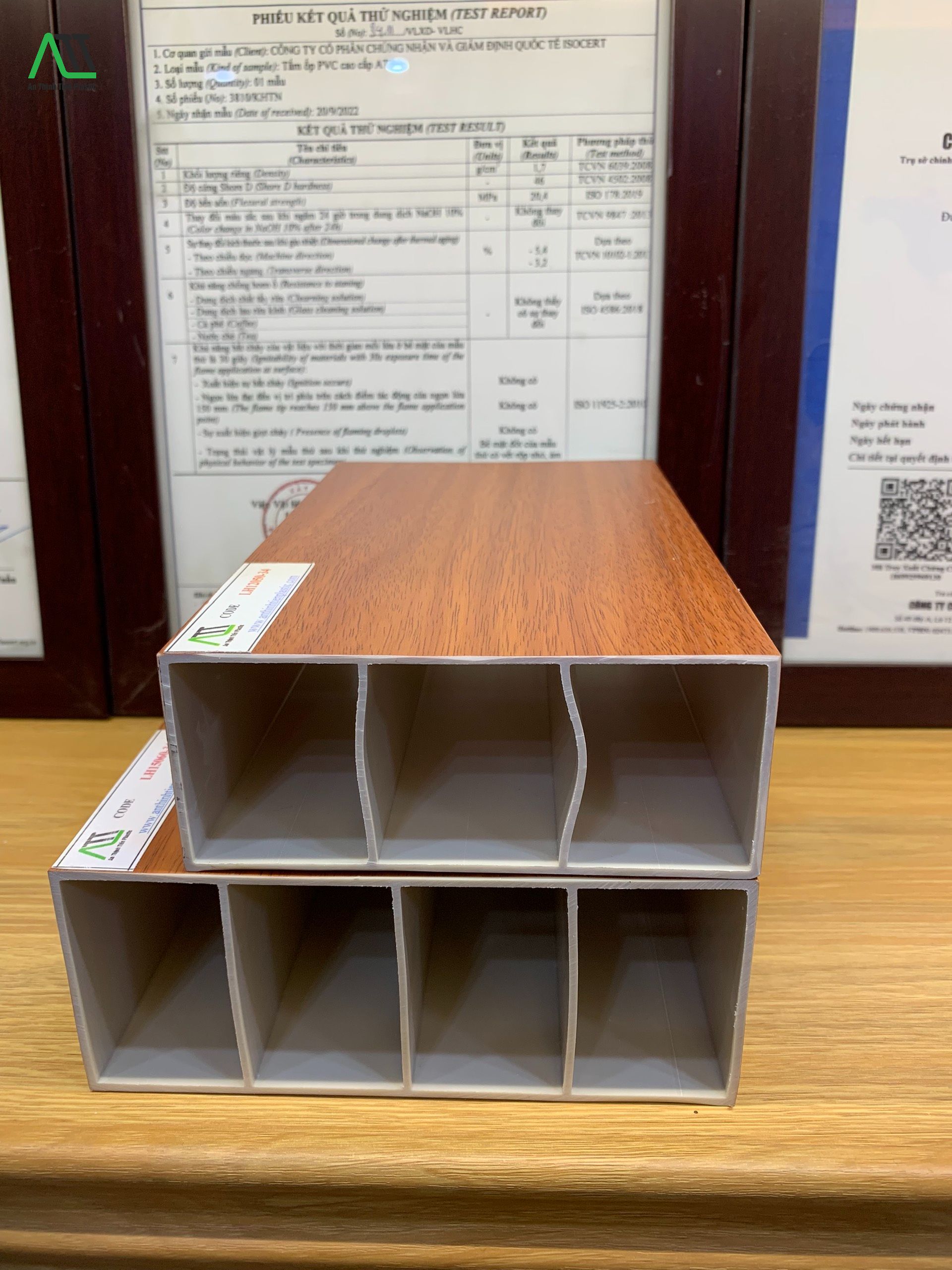 So sánh lam hộp nhựa giả gỗ 120x50 và lam hộp nhựa giả gỗ 150x60 dùng cho nội thất