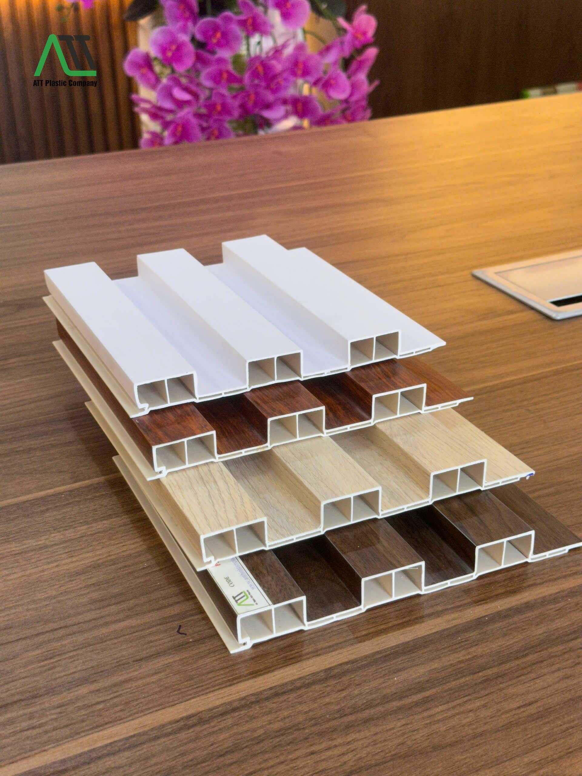 lam sóng nhựa giả gỗ trang trí