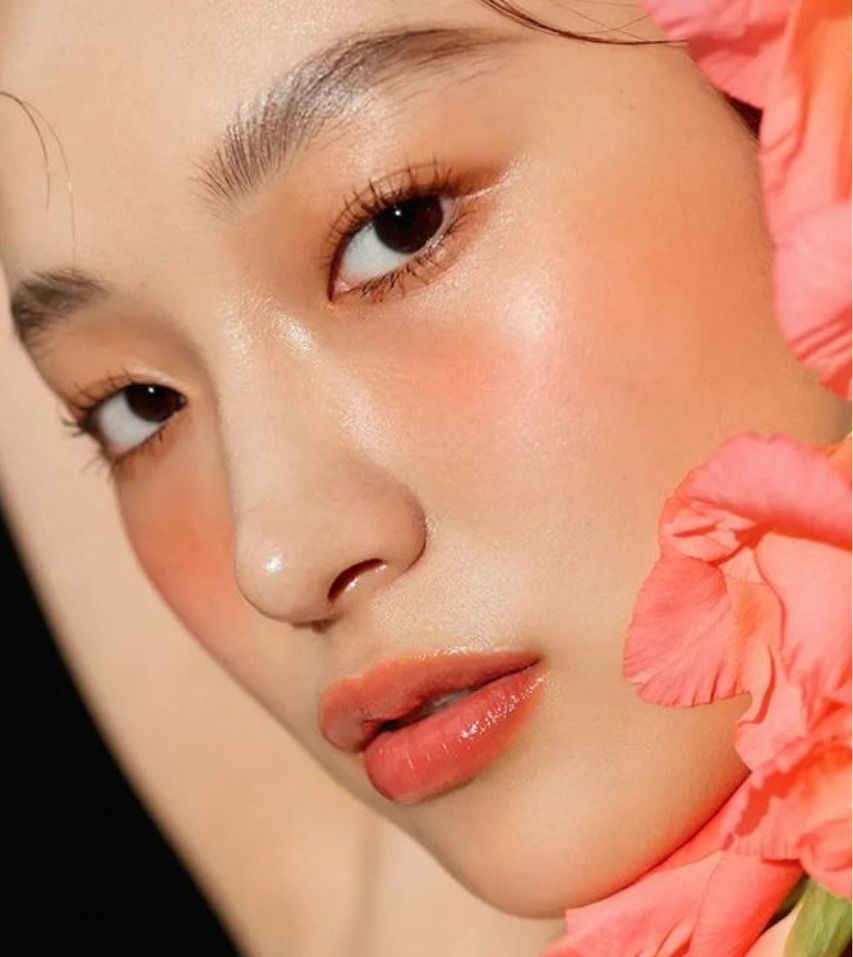 Màu của năm 2024 ứng dụng trong lĩnh vực làm đẹp