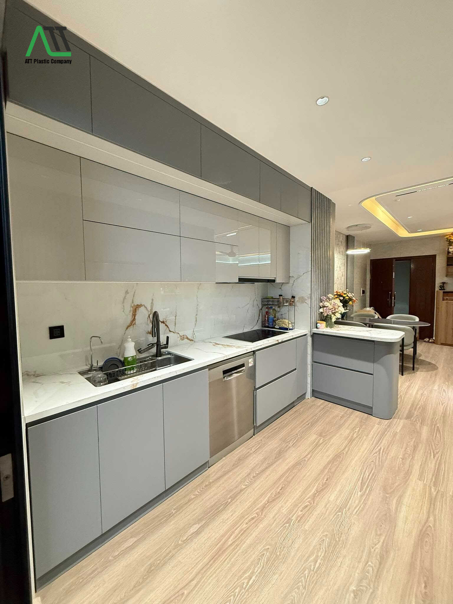 nhà máy sản xuất sàn nhựa spc