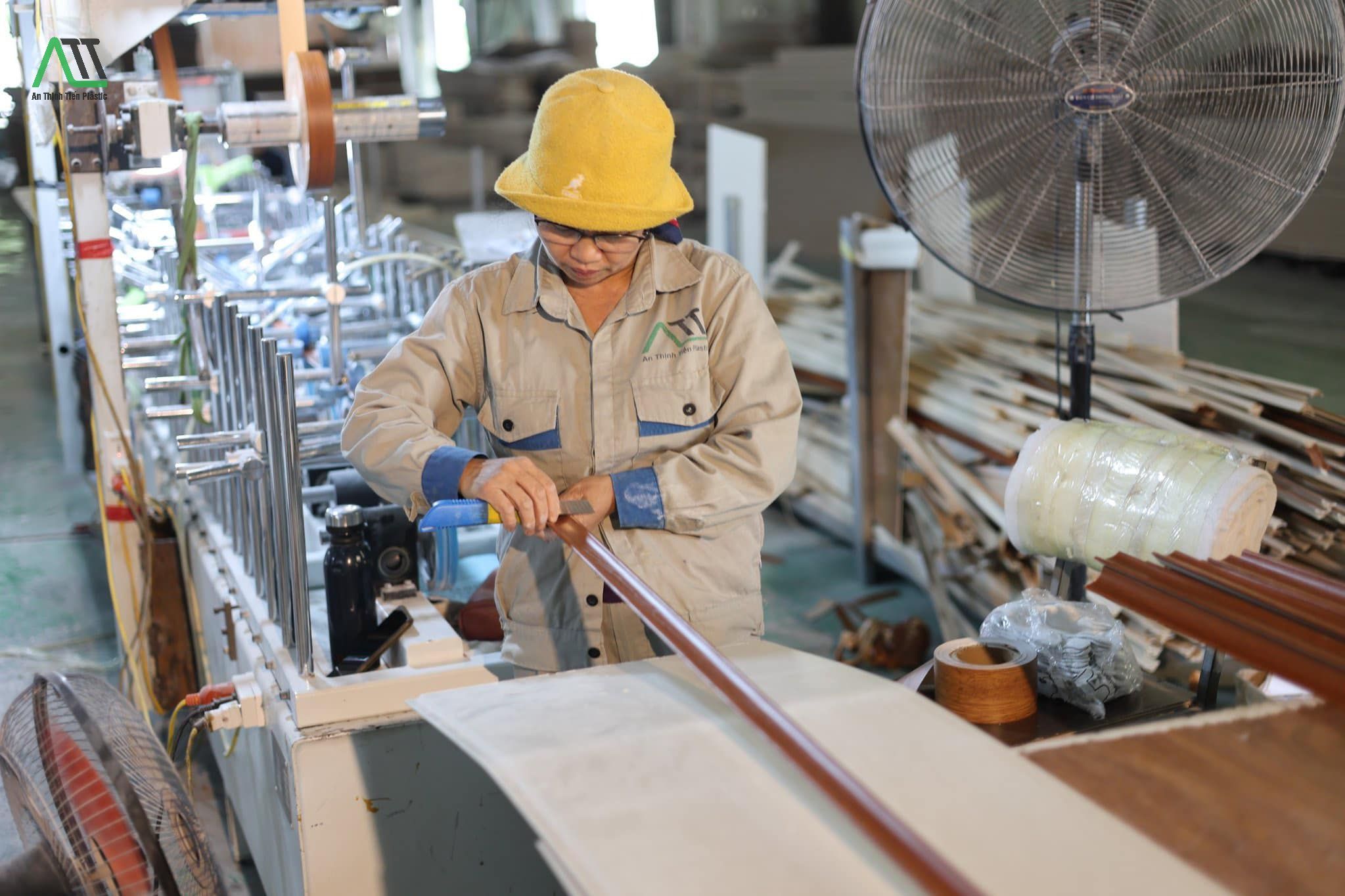 nhà máy tấm ốp att