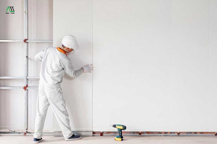 So sánh nhựa ốp tường hay gạch ốp tường về thời gian thi công