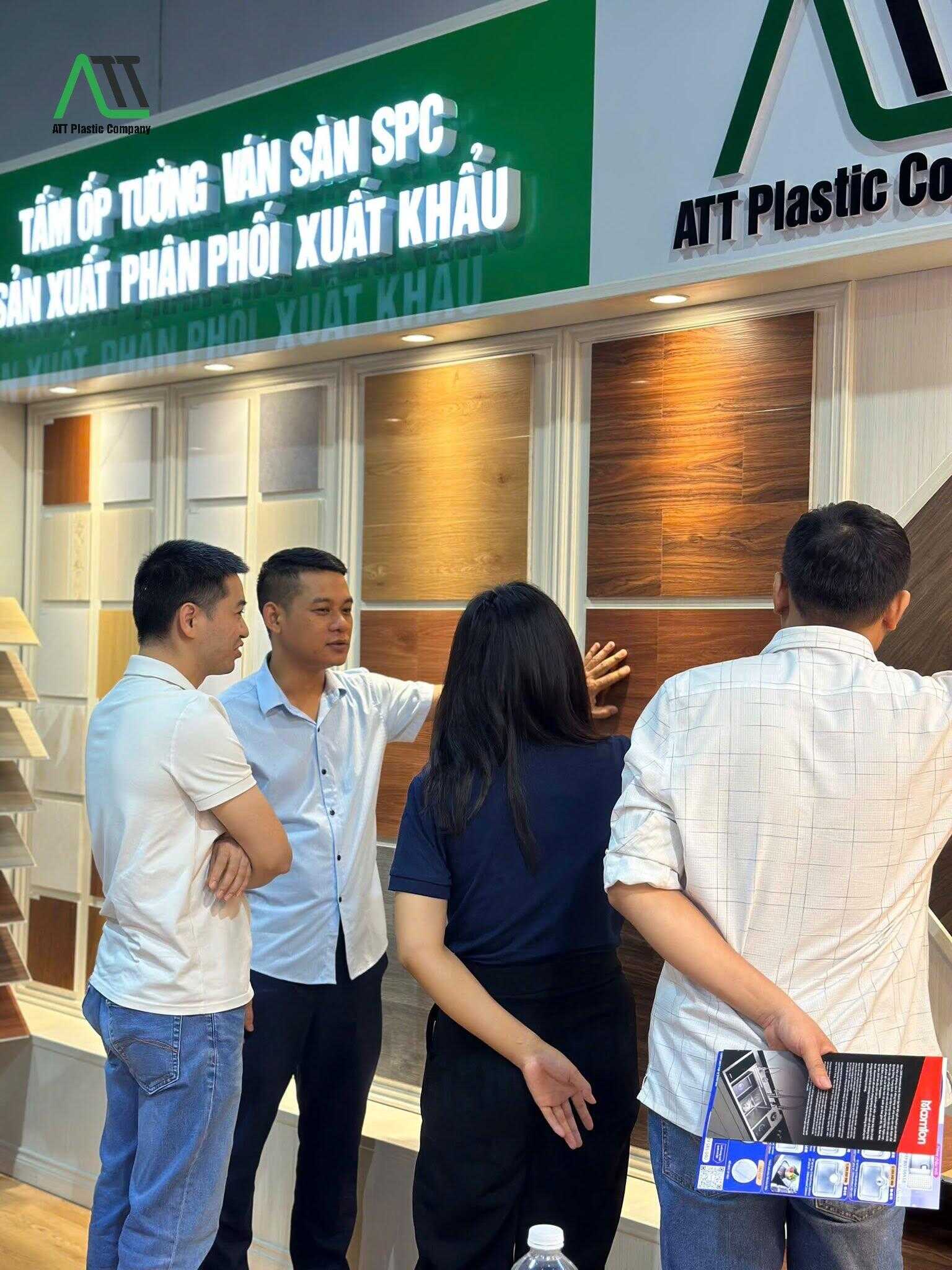 ốp nhà hàng