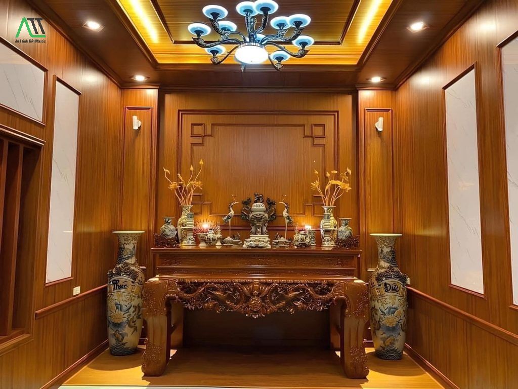 ốp nhựa phòng thờ giả gỗ