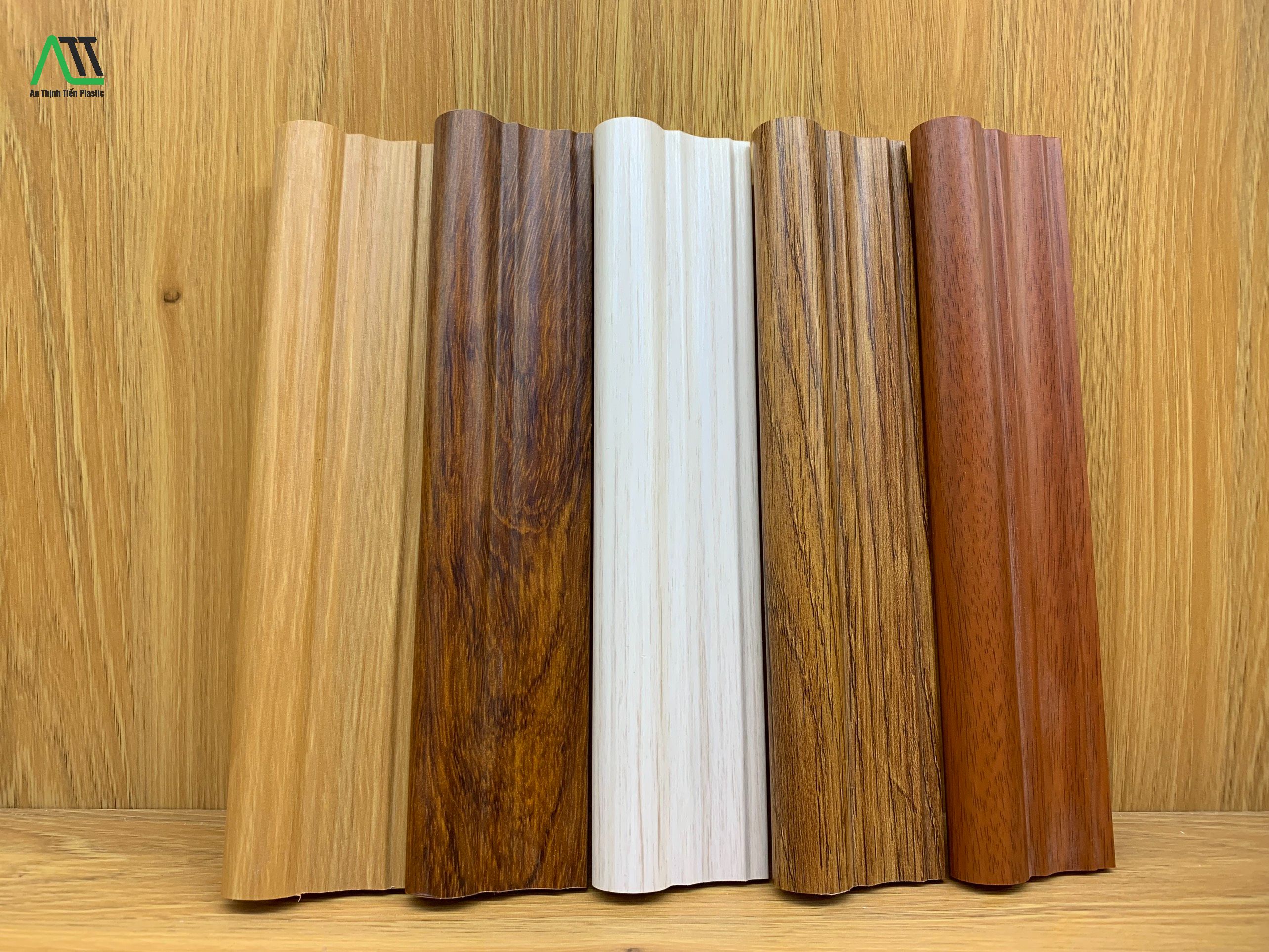 Phào 4.5 hèm An Thịnh Tiến Plastic