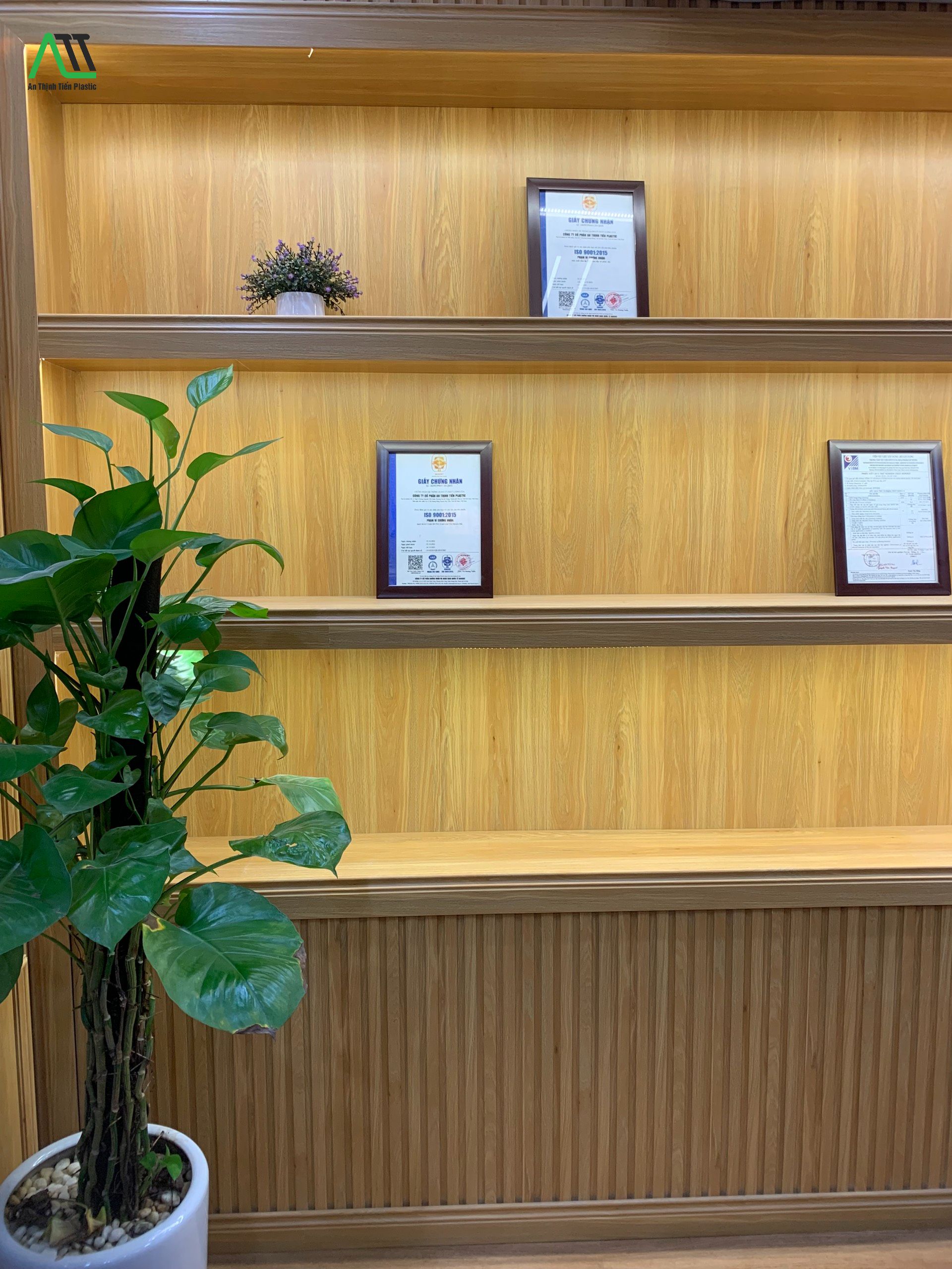 Gợi ý chọn màu phào chỉ chân tường