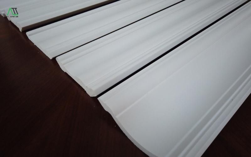 phào chỉ chân tường pu là gì