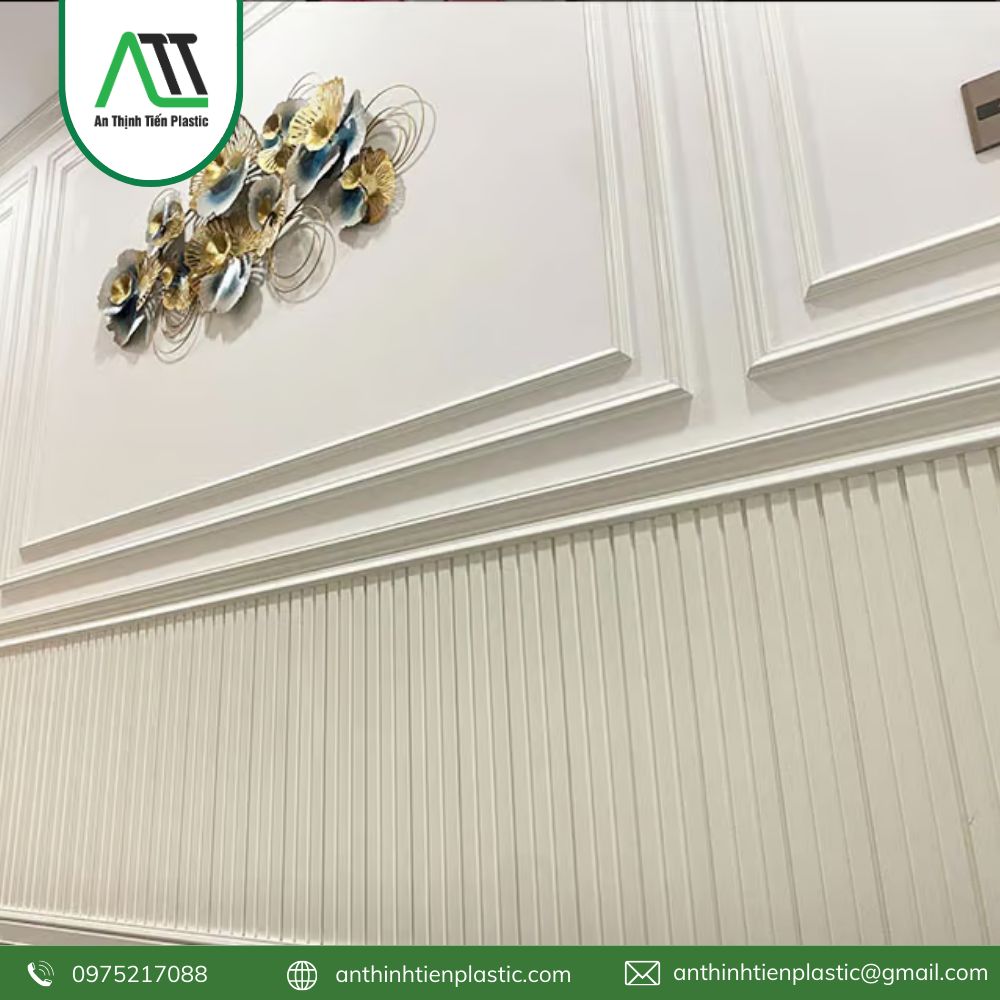 phào chỉ lưng tường