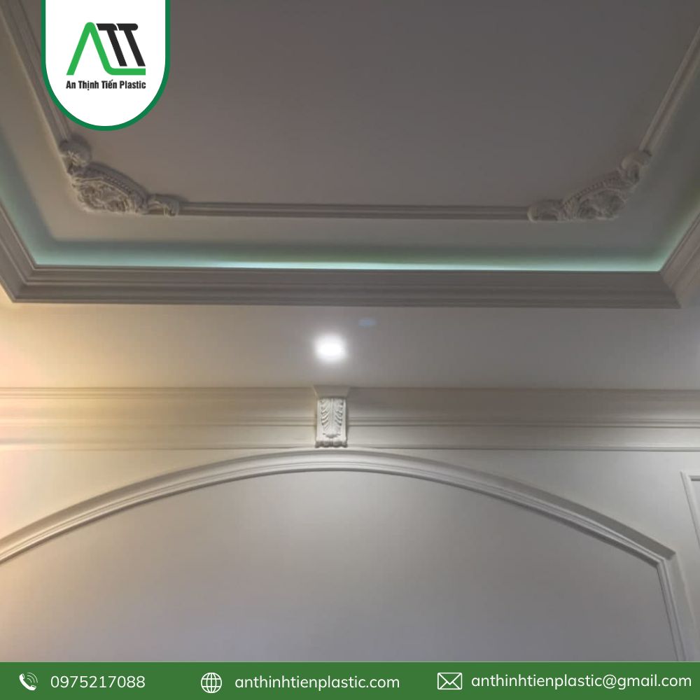 phào chỉ tường phòng khách