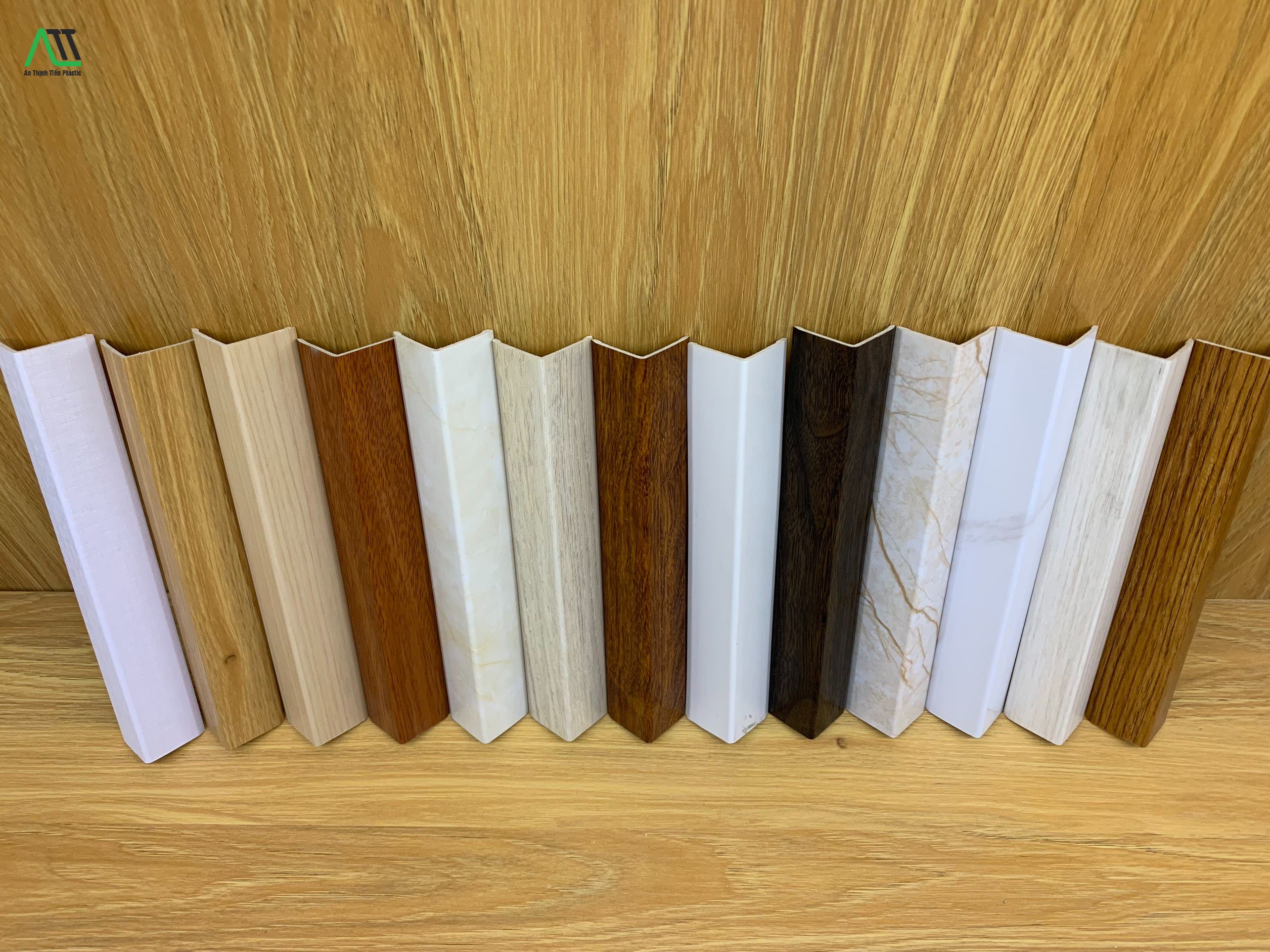 Phào chỉ V 30 là gì? Cấu tạo của phào chỉ V 30