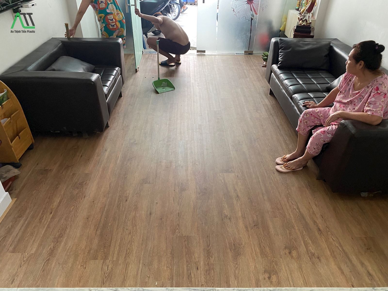 tấm lót sàn nhựa