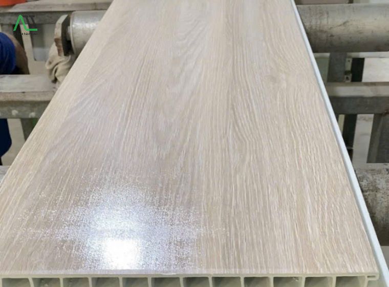 tấm lót sàn nhựa chịu lực