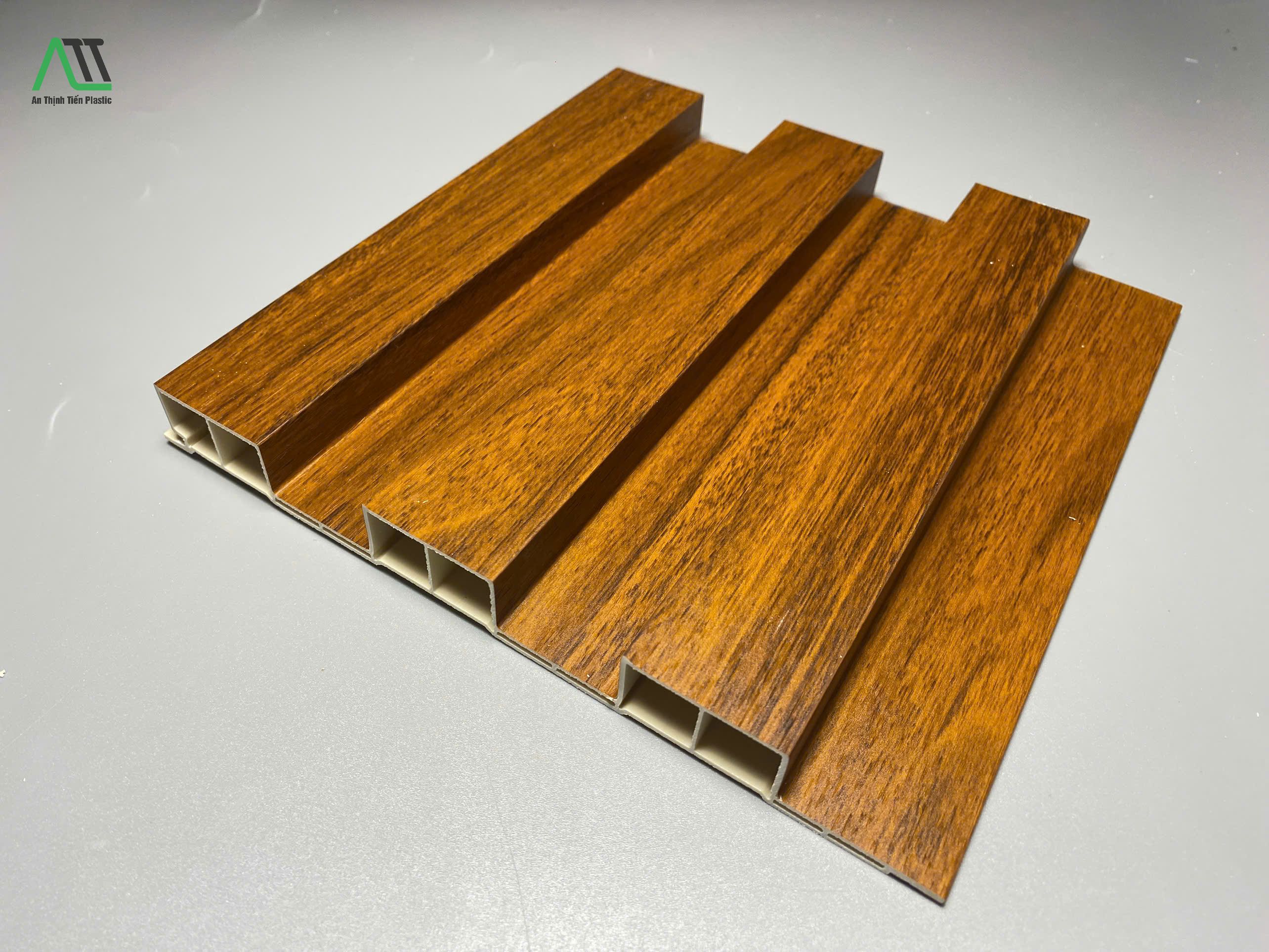 tấm ốp lam sóng gỗ nhựa trong nhà