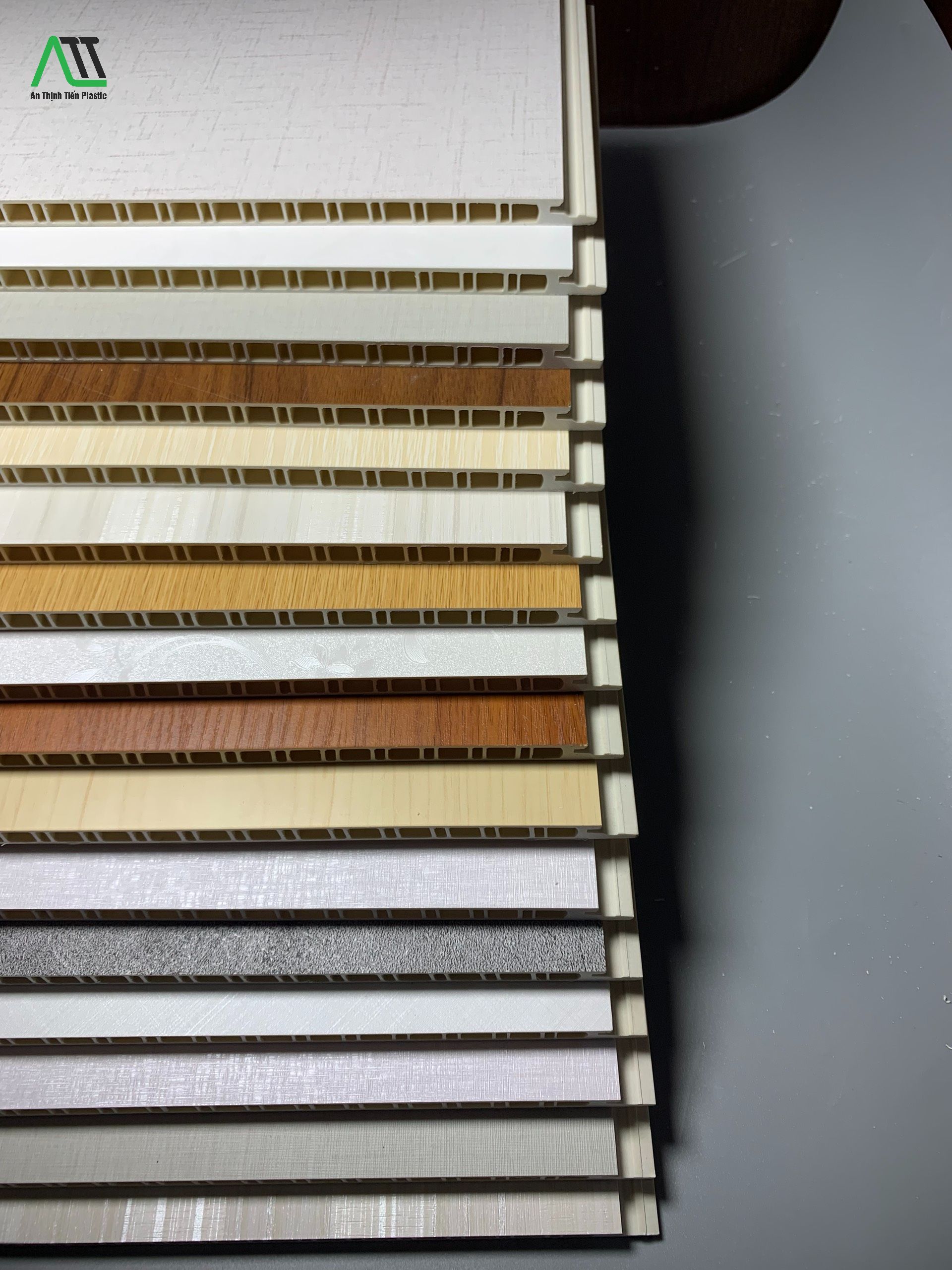 Những lưu ý quan trọng khi thi công tấm ốp PVC nano