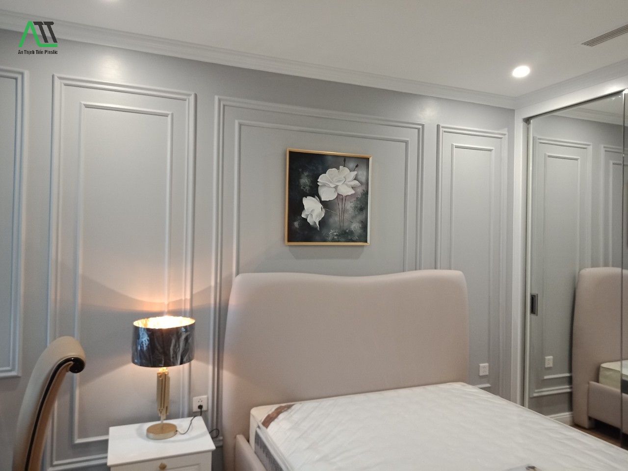 thi công phào chỉ pu