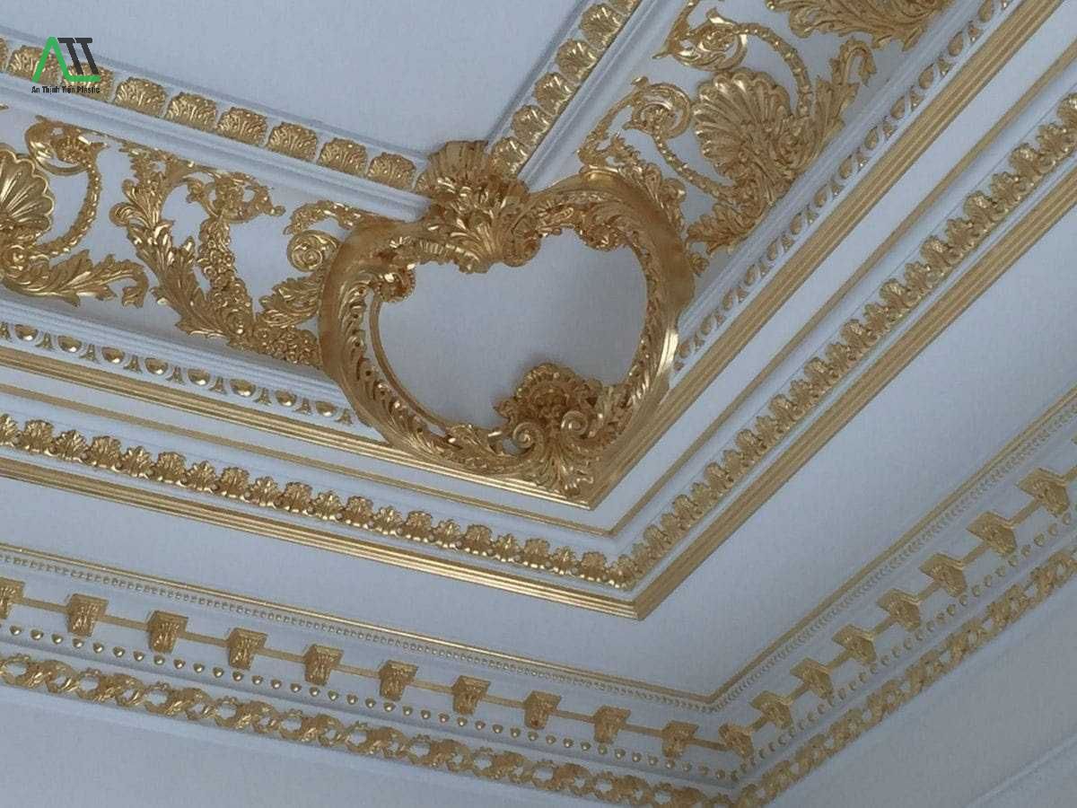 thi công phào chỉ pu